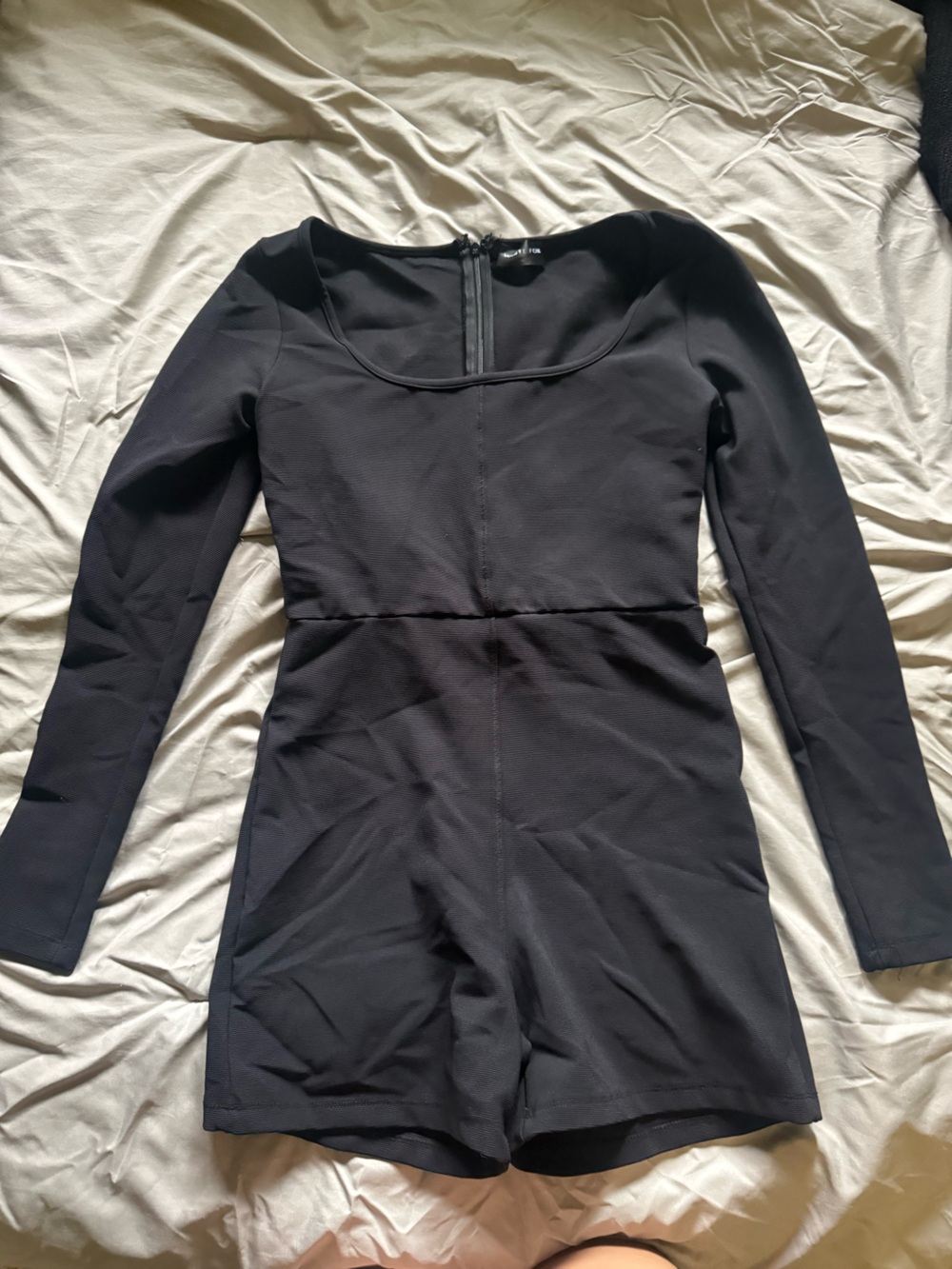 White Fox Boutique Black Long-Sleeve Romper - Picture 2 of 2